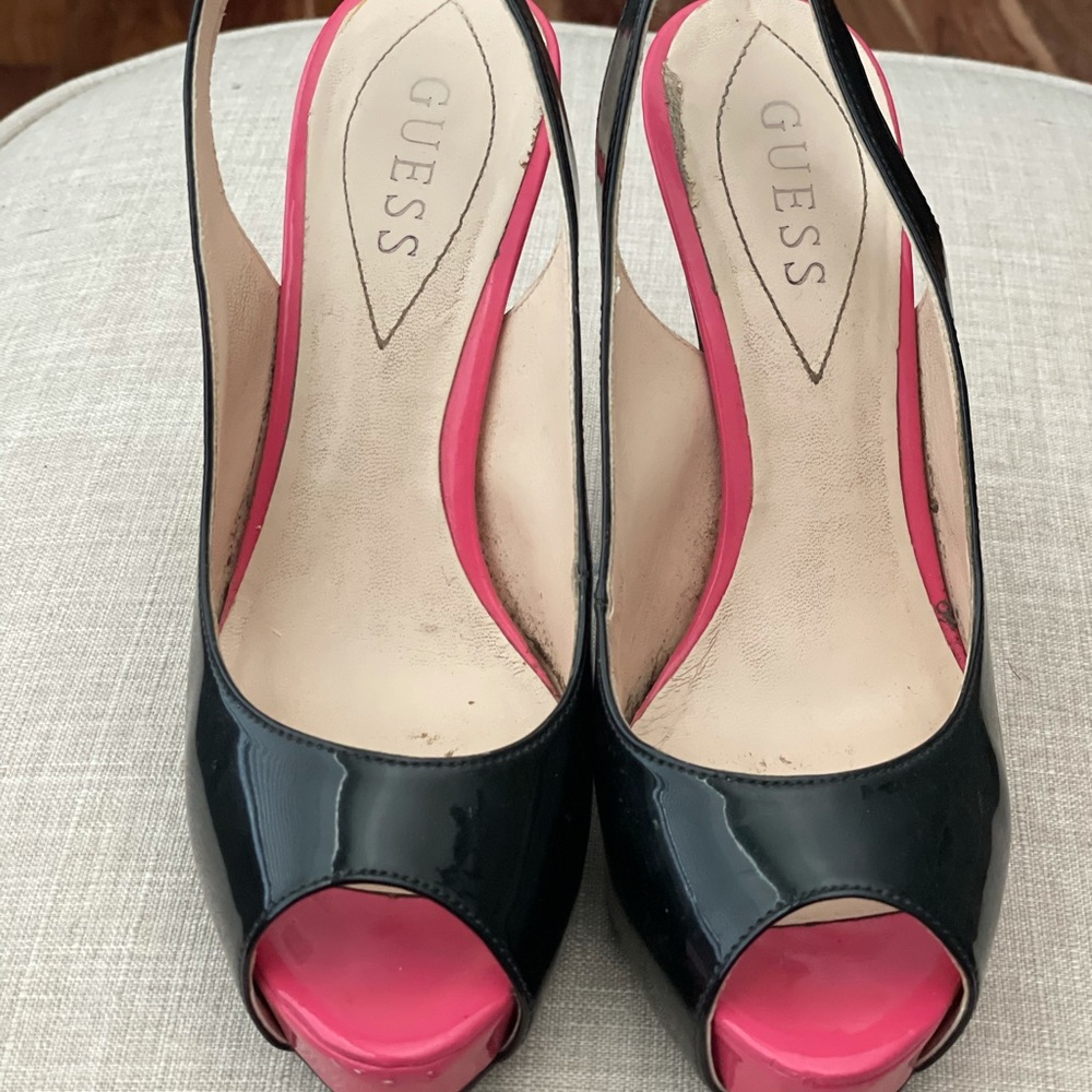 3-color platform along back sandals